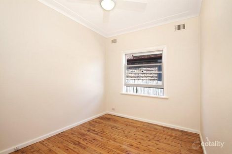 Property photo of 8 Burchmore Road Manly Vale NSW 2093