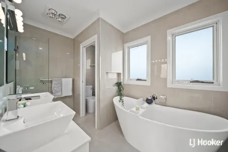 Property photo of 71 Coaldrake Avenue Denman Prospect ACT 2611