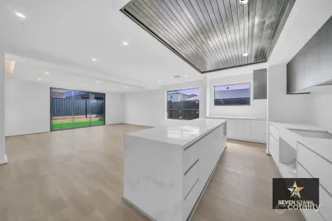 Property photo of 10 Rohab Crescent Mount Cottrell VIC 3024