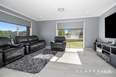 Property photo of 27 Boyd Avenue Metford NSW 2323