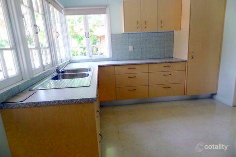 Property photo of 2/127 Gray Road West End QLD 4101