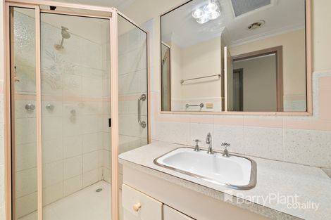 Property photo of 1/94 Warringa Crescent Hoppers Crossing VIC 3029