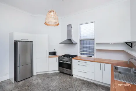 103 Pilgrim St, Seddon, VIC 3011