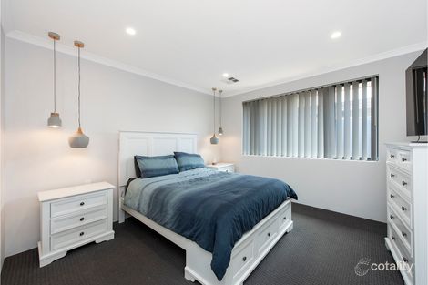 Property photo of 7 Gallinago Loop Coodanup WA 6210