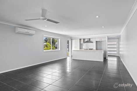 Property photo of 1 Poppy Crescent Springfield Lakes QLD 4300