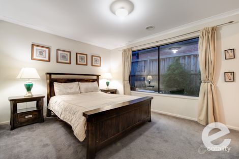 Property photo of 5 Bordeaux Grove Narre Warren South VIC 3805
