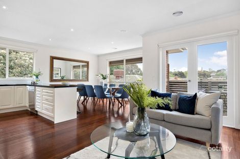 Property photo of 2/485 Elgar Road Mont Albert VIC 3127