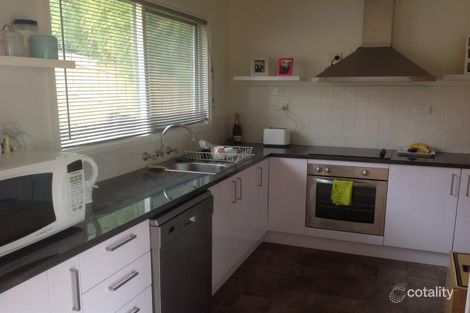 Property photo of 18A Alexandra Road Lilydale VIC 3140