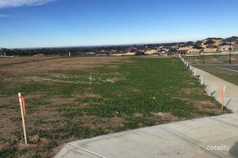 39 Meadowlea Cres, Pakenham, VIC 3810