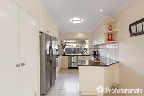 Property photo of 1 Earls Court Wantirna South VIC 3152