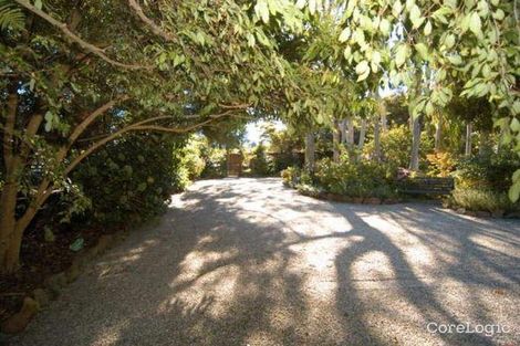 Property photo of 16 Kunyung Road Mount Eliza VIC 3930