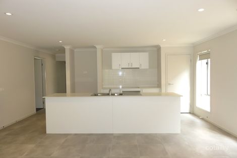 Property photo of 3 Resolution Circuit Doreen VIC 3754