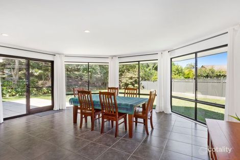 Property photo of 6 Gira Place Ocean Shores NSW 2483