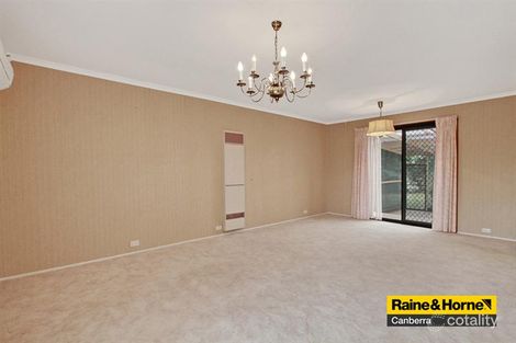 Property photo of 32 Clubbe Crescent Macgregor ACT 2615