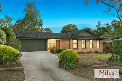 Property photo of 17 Crampton Crescent Rosanna VIC 3084