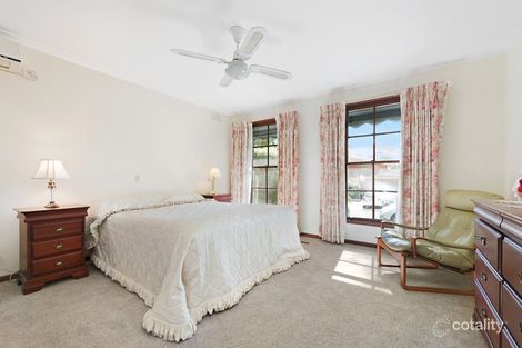 Property photo of 17 Crampton Crescent Rosanna VIC 3084