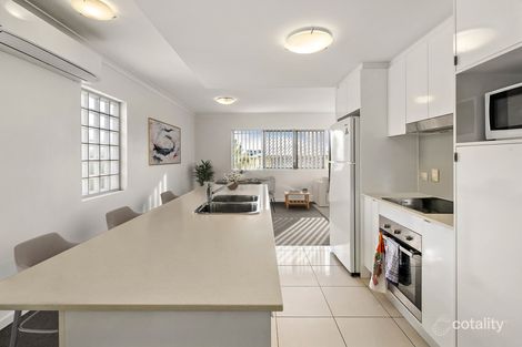 Property photo of 2/15 Zenith Avenue Chermside QLD 4032
