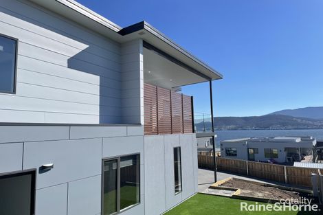 1/7 Yachtsmans Way, Tranmere, TAS 7018