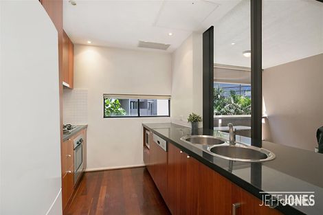 Property photo of 203/5 Manning Street South Brisbane QLD 4101