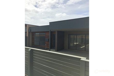 Property photo of 4 Splendour Walk Ocean Grove VIC 3226