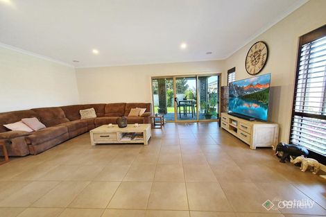 Property photo of 4 Grattan Way Pakenham VIC 3810