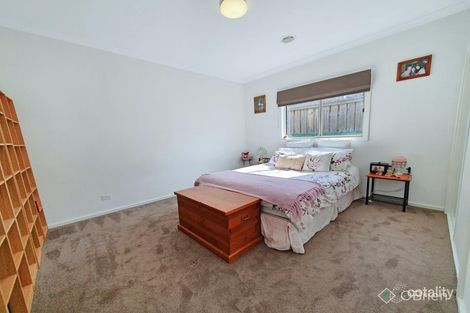 Property photo of 4 Grattan Way Pakenham VIC 3810