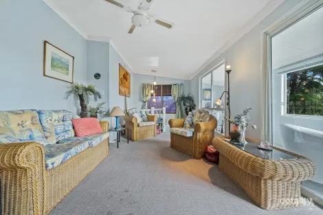 Property photo of 20 Lance Drive Mount Warren Park QLD 4207