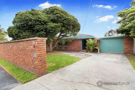 Property photo of 22 Moomba Avenue Seaford VIC 3198