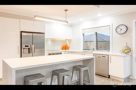 Property photo of 2 Elise Close Trafalgar VIC 3824