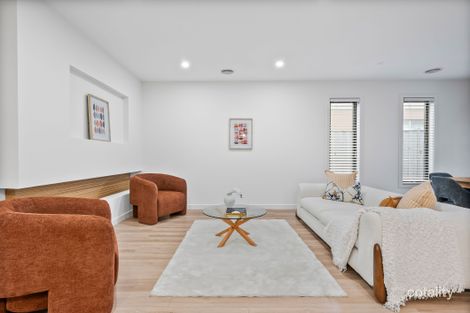 Property photo of 8 Picardy Way Wollert VIC 3750
