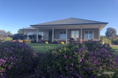 11 Sullivan Ct, Romsey, VIC 3434