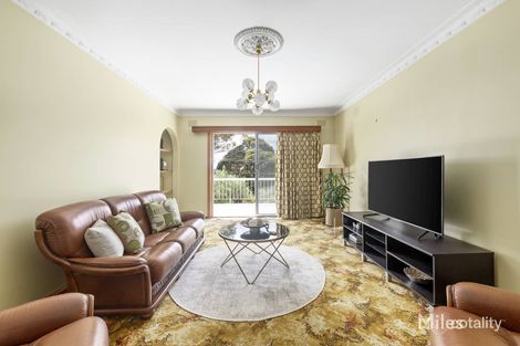 Property photo of 163 Mountain View Parade Rosanna VIC 3084