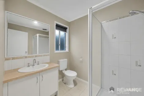 Property photo of 54 Eppalock Drive Manor Lakes VIC 3024