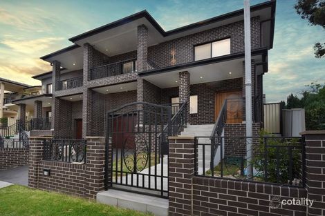 18 Balmoral Cres, Georges Hall, NSW 2198