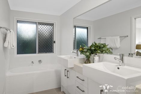 Property photo of 90 Solar Circuit Spring Mountain QLD 4300