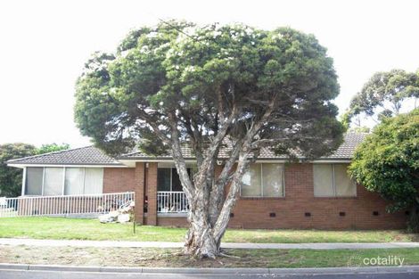 Property photo of 1 Naranga Crescent Frankston VIC 3199