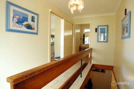 Property photo of 28 Robinsville Crescent Thirroul NSW 2515