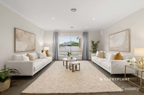 Property photo of 19 Lobelia Street Pakenham VIC 3810