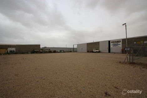 11 Blaxland Rd, East Wagga Wagga, NSW 2650