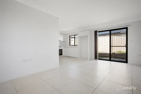 17 Tupman St, Spring Farm, NSW 2570