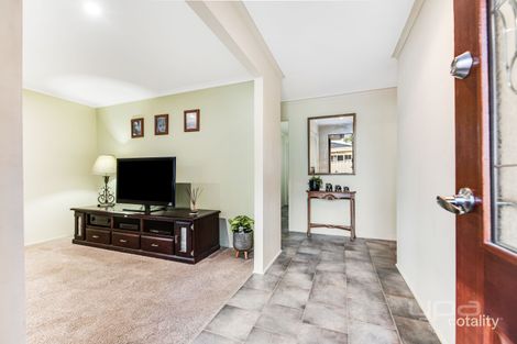 Property photo of 7 Haig Place Attwood VIC 3049