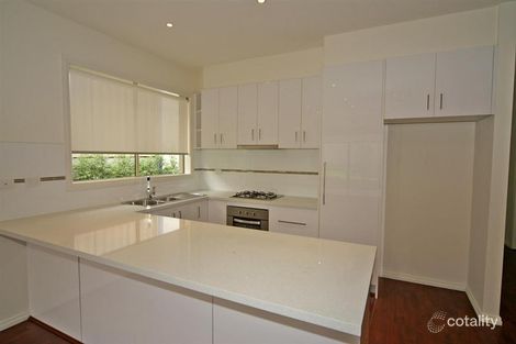 Property photo of 38 John Hunter Drive Endeavour Hills VIC 3802