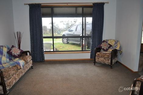 Property photo of 36 Alexandra Way Table Top NSW 2640