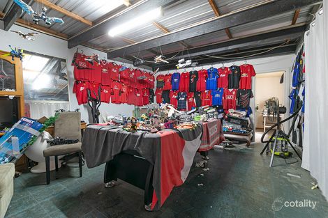 Property photo of 11 Canberra Crescent Valley View SA 5093