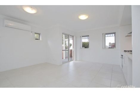 3/11 Mcmillan St, Victoria Park, WA 6100
