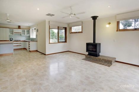 Property photo of 33 Boardman Close Box Hill South VIC 3128