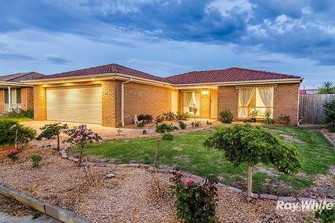 Property photo of 10 Amity Way Cranbourne West VIC 3977