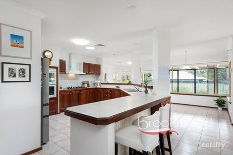 Property photo of 20 Painter Crescent Mundaring WA 6073