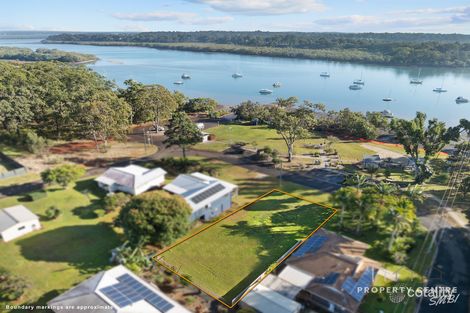 Property photo of 26 Esplanade Russell Island QLD 4184