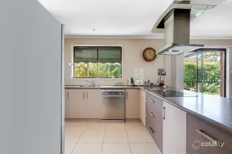 Property photo of 26 Rosedale Drive West Albury NSW 2640